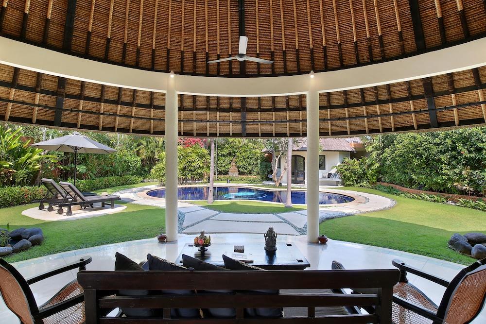 Impiana Private Villas Seminyak Dış mekan fotoğraf