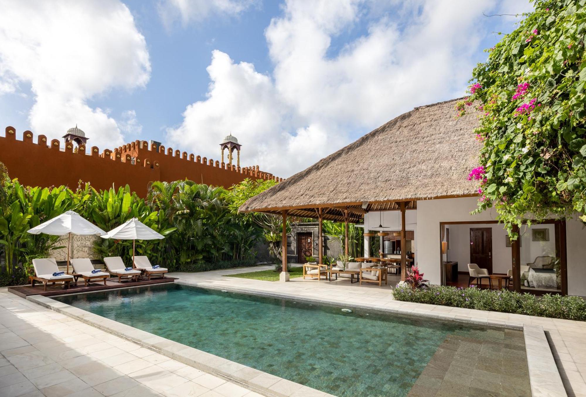 Impiana Private Villas Seminyak Oda fotoğraf